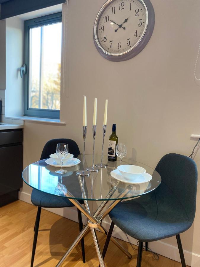 City Centre Modern Studio Apartment - Westone Free Wifi, Gym Access, Netflix Sheffield Exterior photo