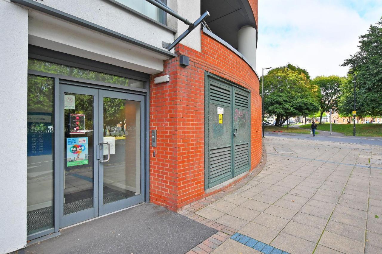 City Centre Modern Studio Apartment - Westone Free Wifi, Gym Access, Netflix Sheffield Exterior photo